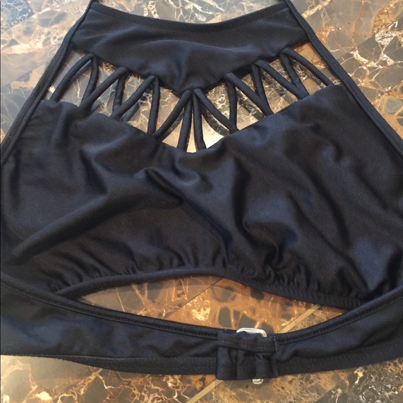 Bundled swim suits - Picture 7 of 8